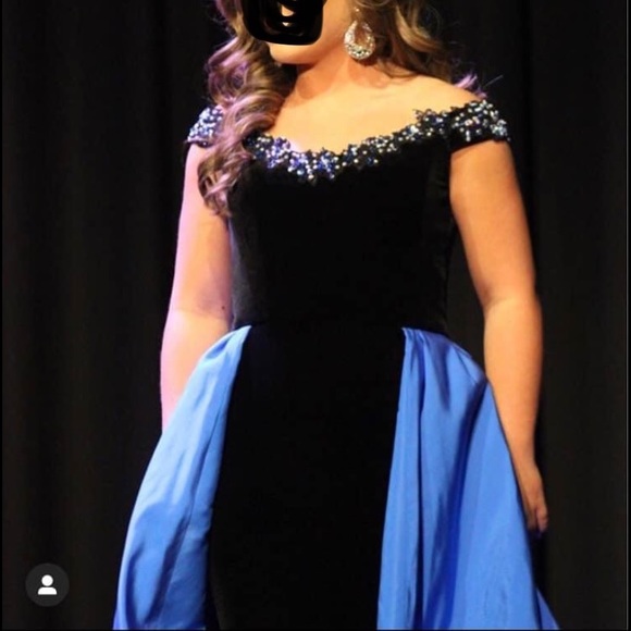 Custom made one of a kind pageant gown - Picture 5 of 5